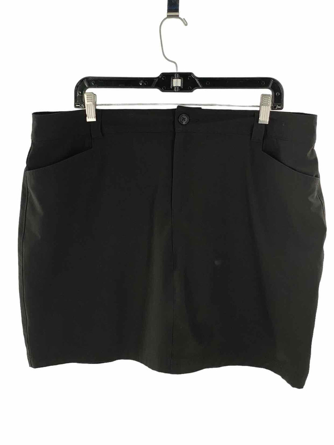 Eddie Bauer Size 16 Black Skirt