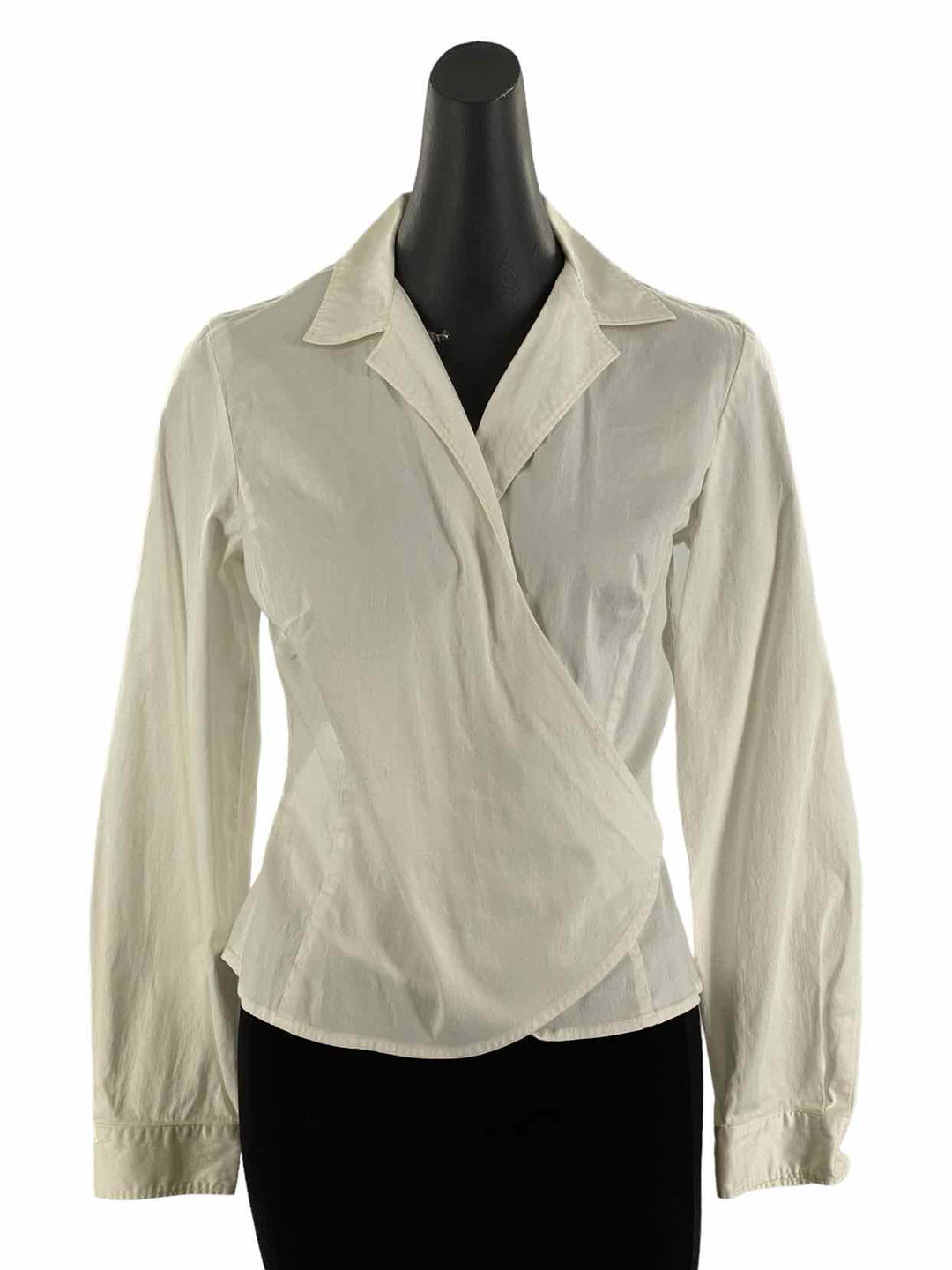 Ann Taylor Size 8 White Long Sleeve Shirts