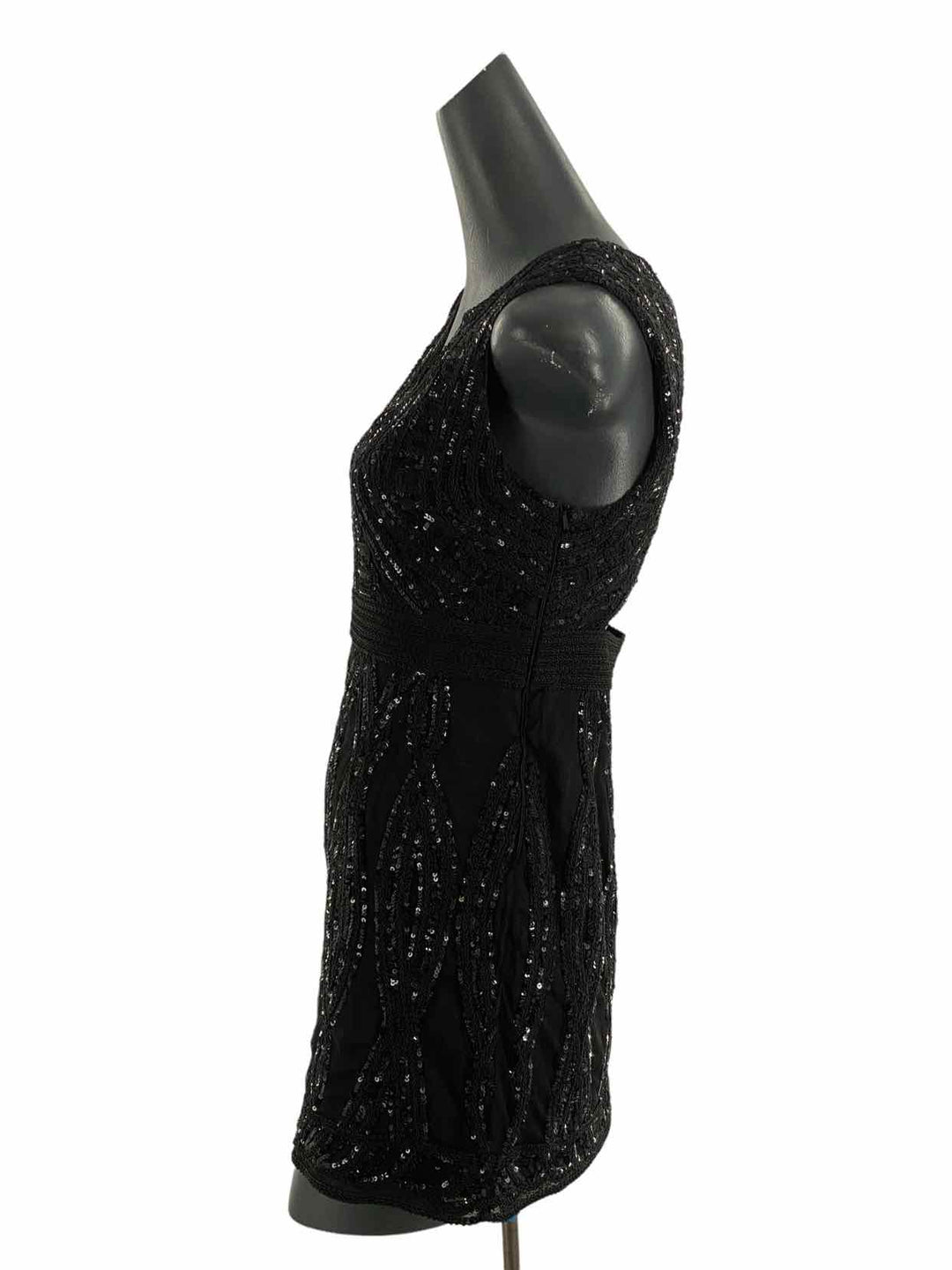 Free People Size 6 Black sequined Dress