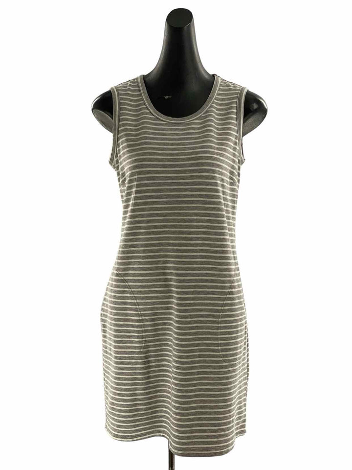 32 Degrees Size S Gray Stripe Dress