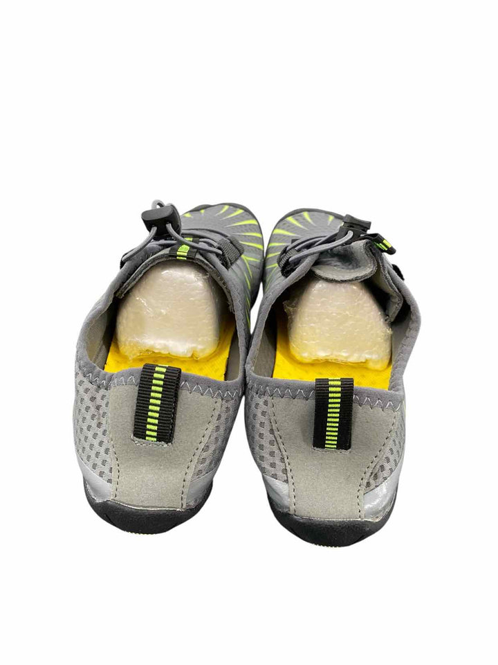 Hike Footwear Shoe Size 40 Gray Green NWT Sneakers