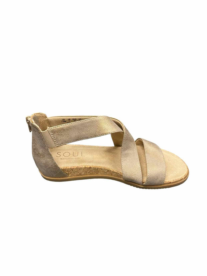 Naturalizer Shoe Size 7.5 Beige Sandals