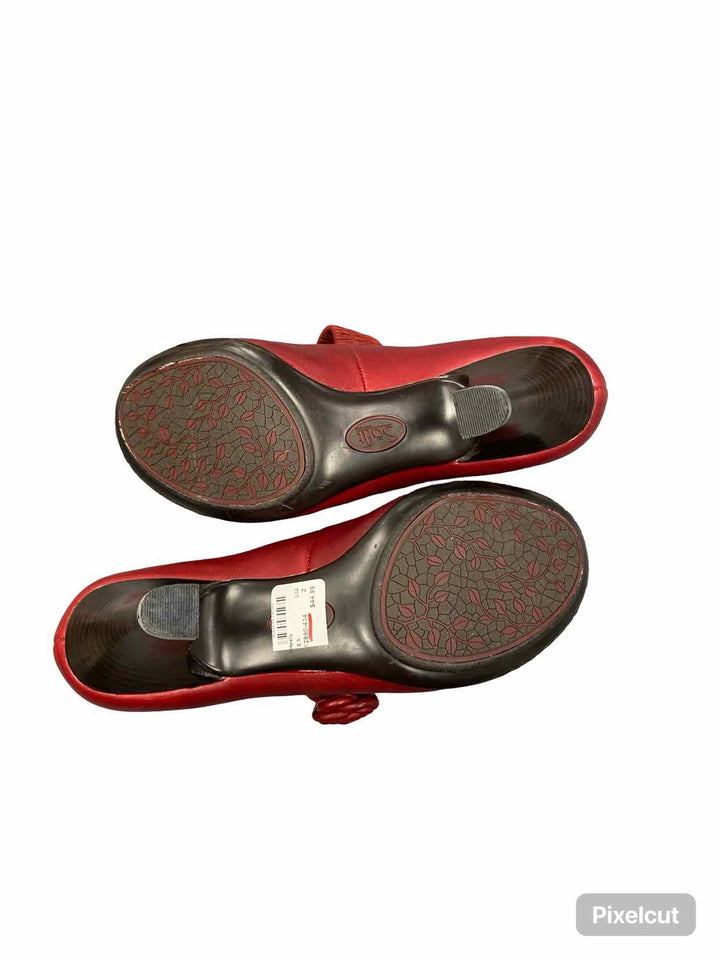 Sofft Shoe Size 8.5 Red Leather Heels
