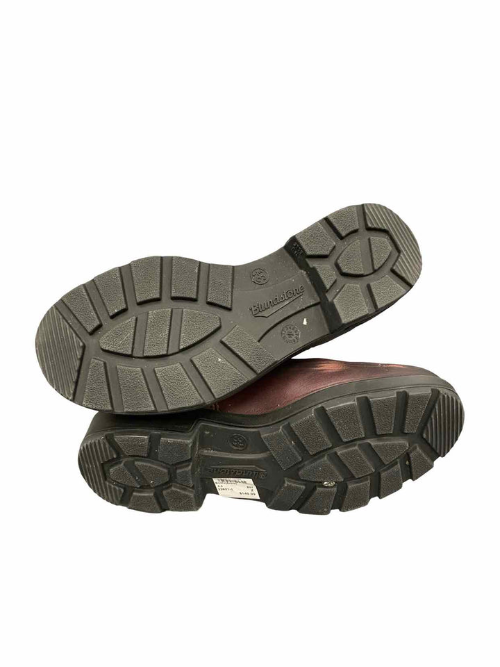Blundstone Shoe Size 6.5 Red Boots(Ankle)