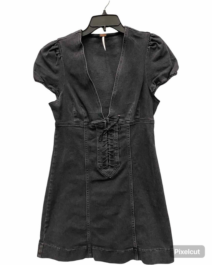 Free People Size 6 Black Denim Dress