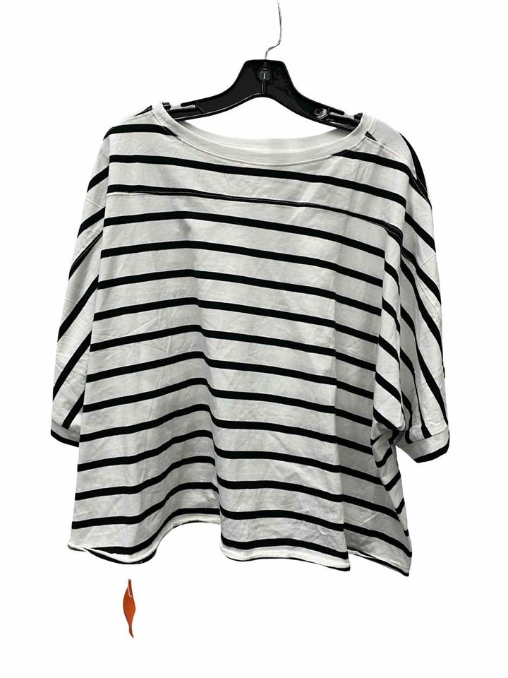 Tankaneo Size L White Black Striped Short Sleeve Shirts