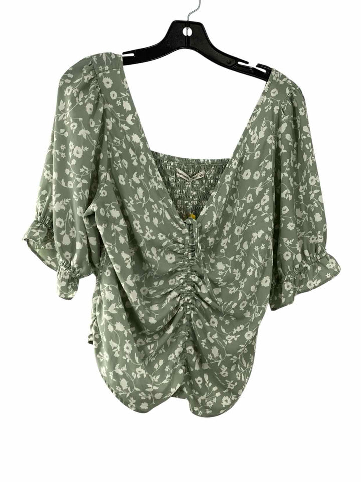 Abercrombie & Fitch Size L Sage Green White Floral Long Sleeve Shirts
