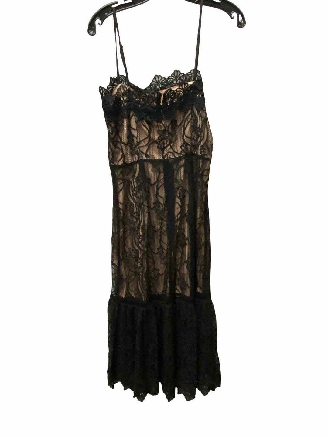 BB Dakota Size 6 Black Lace Dress