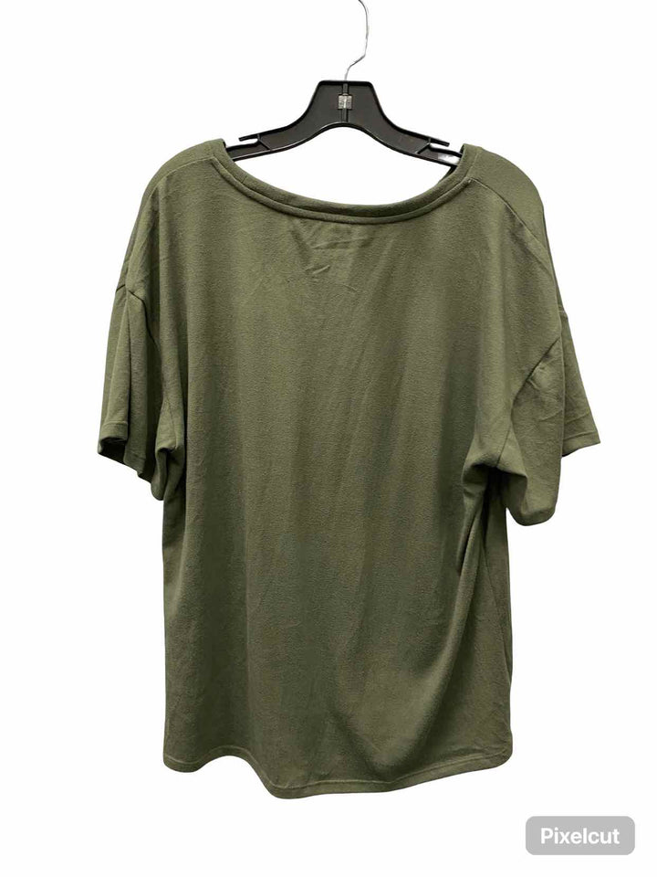 Live 2 Lounge Size XL Green Long Sleeve Shirts