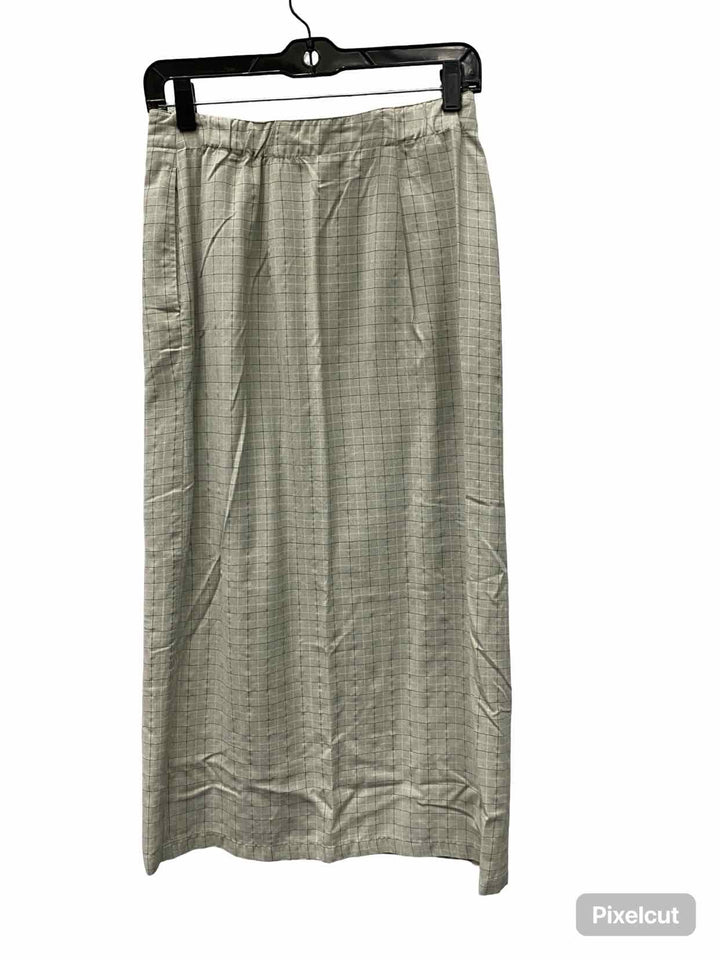 Exofficio Size 6/8 Gray Skirt