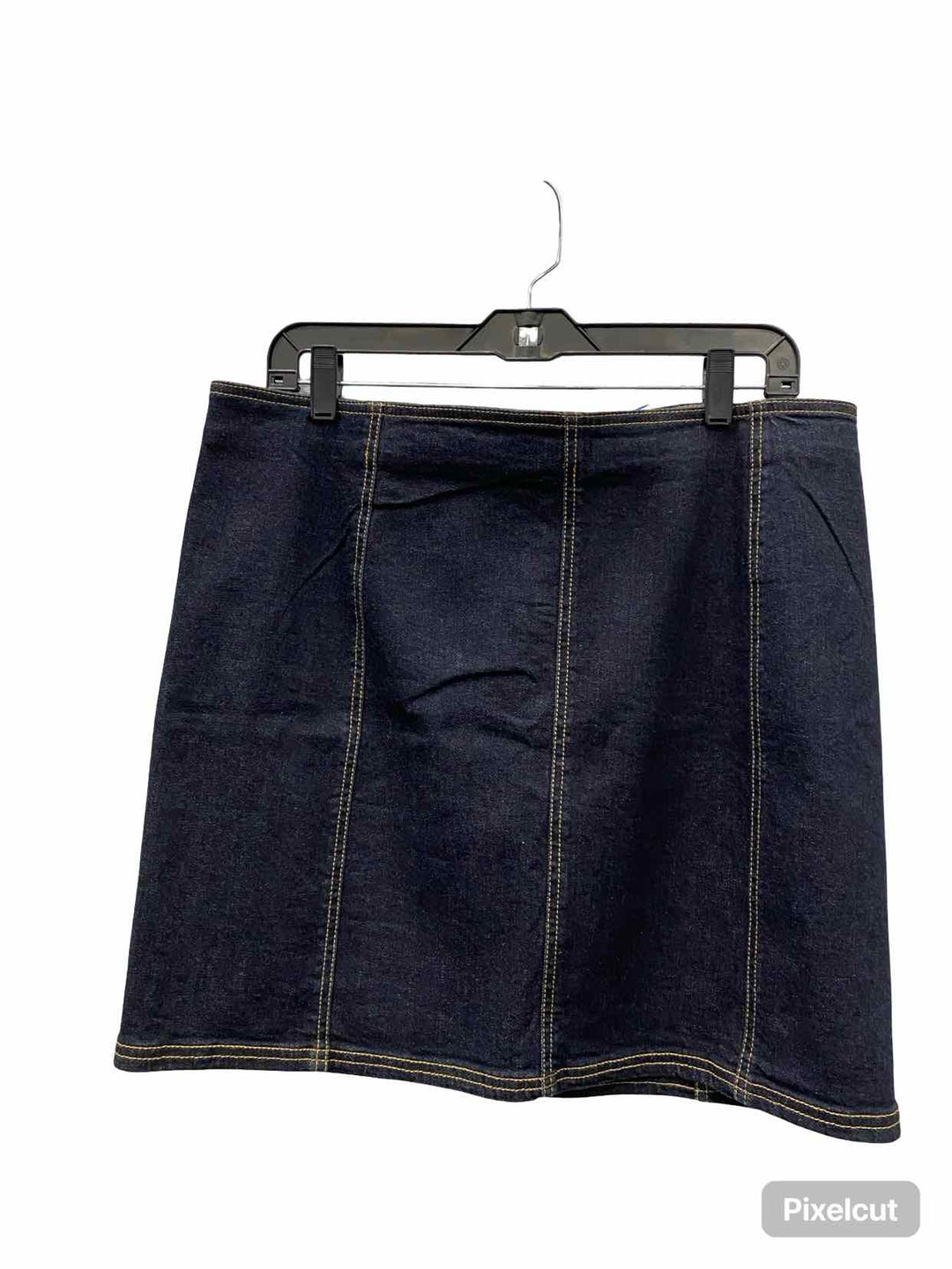 Le Chateau Size L Denim Skirt