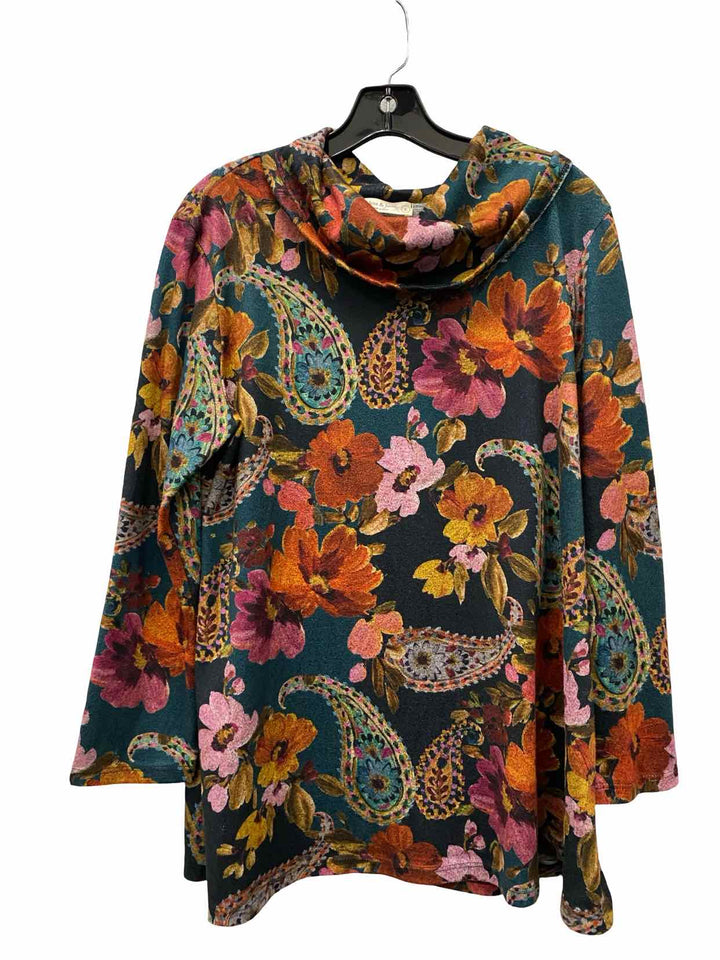 Jess and Jane Size L Green Multi Floral Sweater