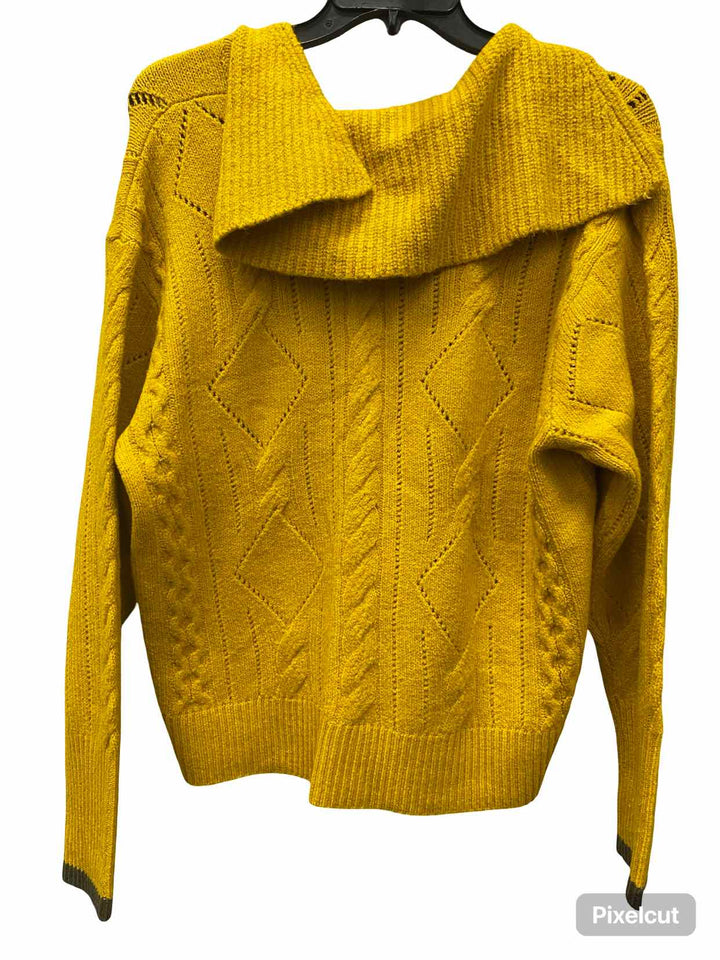 Cabi Size XL Yellow Sweater