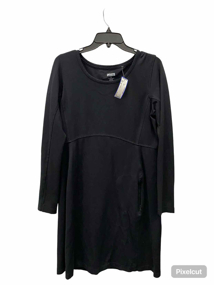 Duluth Trading Size M Black Dress