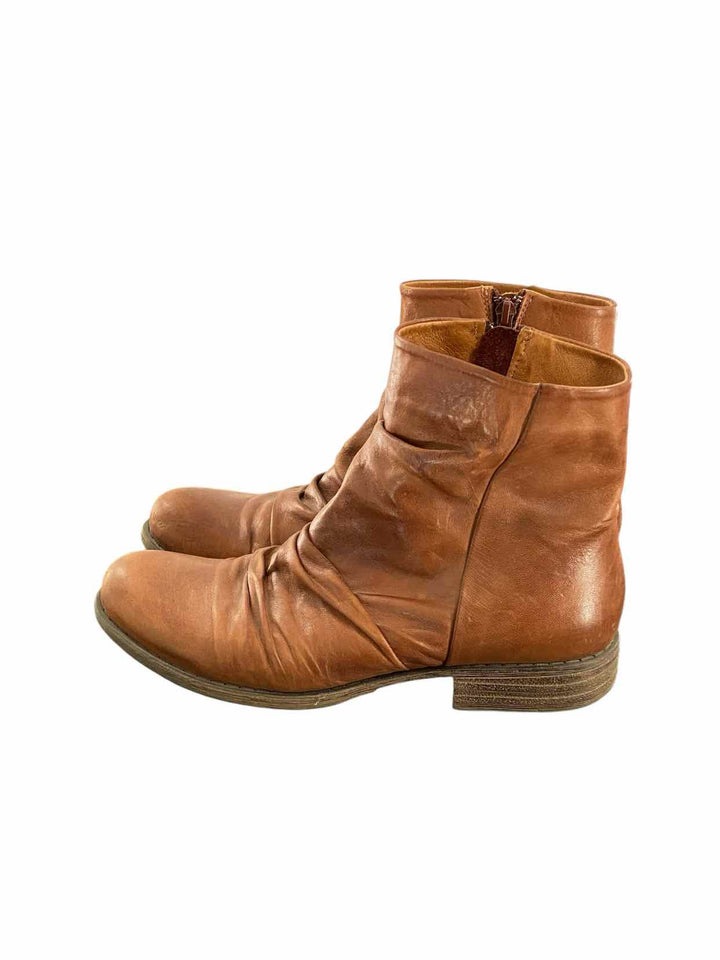 Miz Mooz Shoe Size 9 Brown Boots(Ankle)