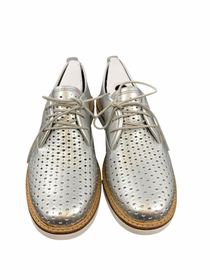 Clarks Shoe Size 8 Silver Leather Lace up Sneakers