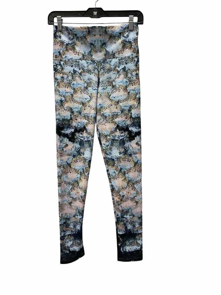 Salmon Witches Britches Size M Blue Print Athletic Pants