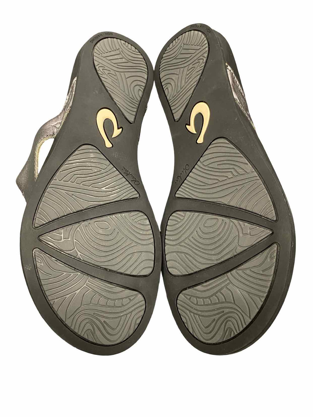 OluKai Shoe Size 8 Black Sandals