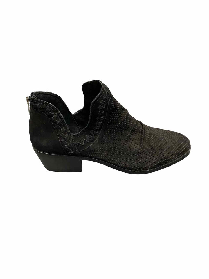 Vince Camuto Shoe Size 12 Perforated Leather Boots(Ankle)