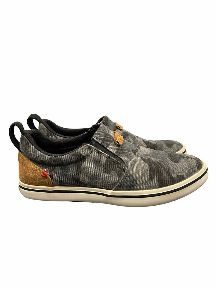 XtraTuf Shoe Size 8 Grey Camo Sharkbyte Sneakers