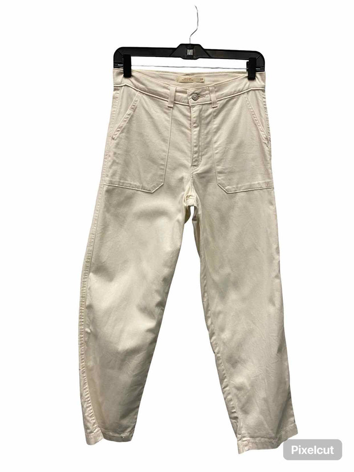Levi's Size 26 White Jeans