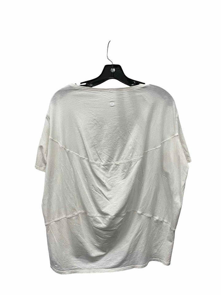 Lululemon Size 6 White Athletic Short Sleeve