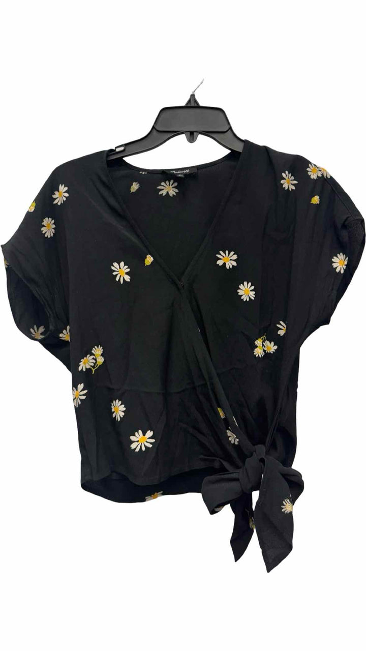 MadeWell Size XS Black Yellow Flowers Short Sleeve Shirts