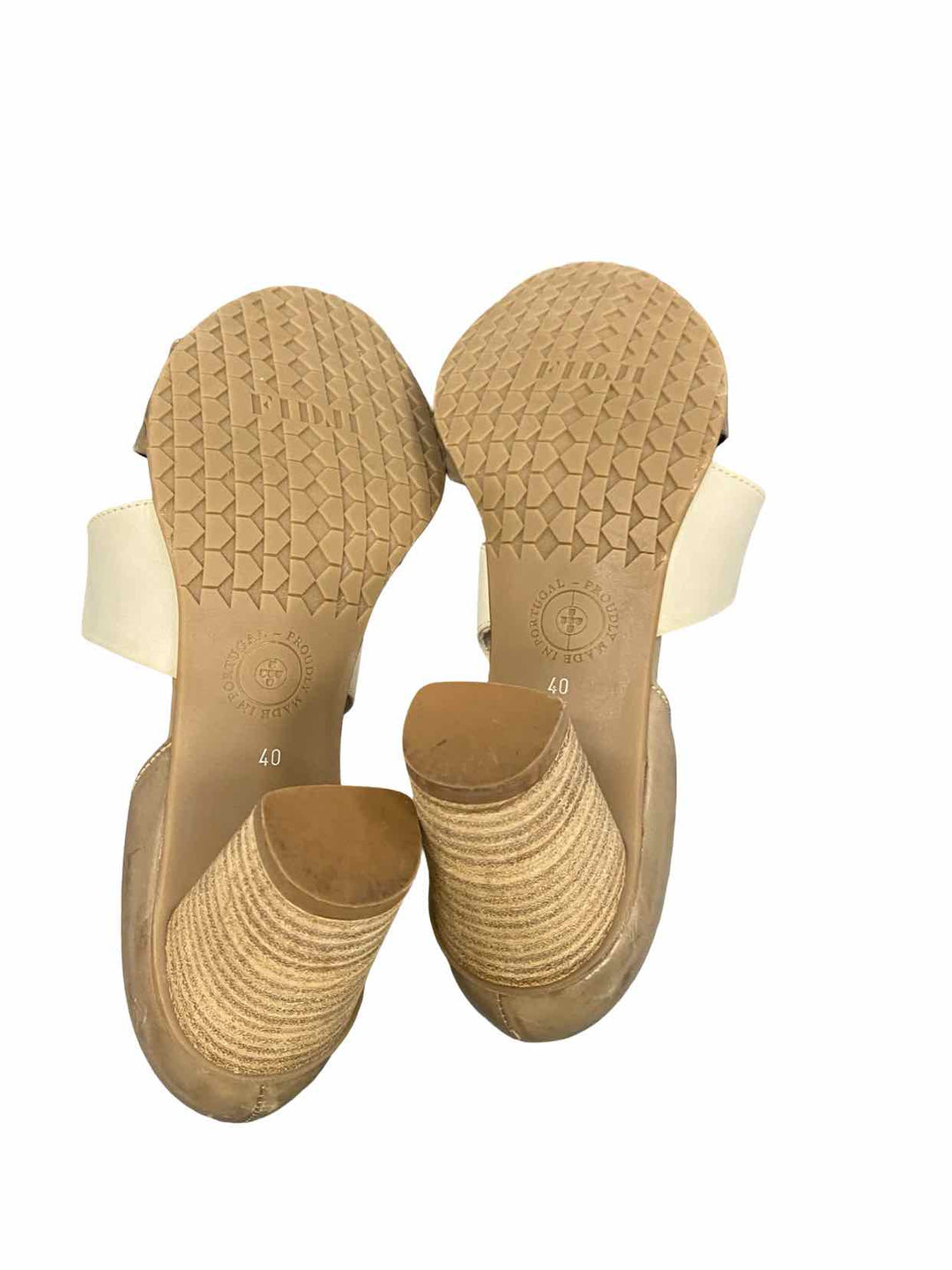 Fidji Shoe Size 40 Tan Sandals