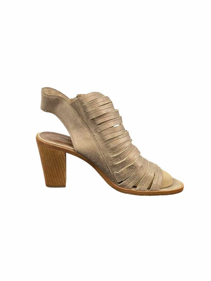 Donald Pliner Shoe Size 10 Silver Leather NWOT Sandals