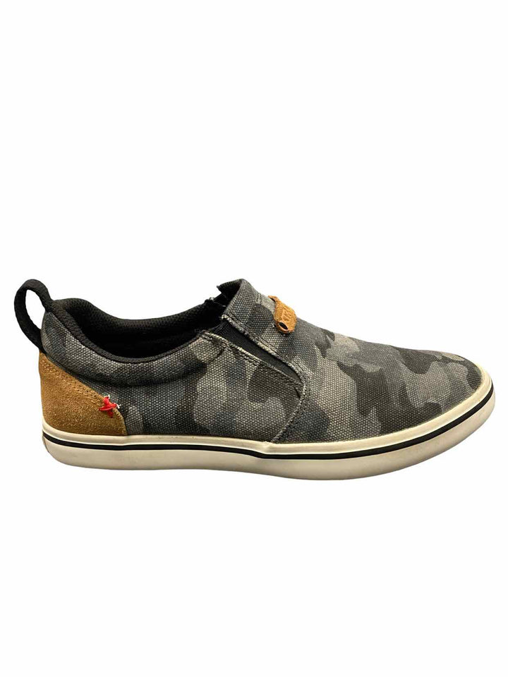 XtraTuf Shoe Size 8 Grey Camo Sharkbyte Sneakers