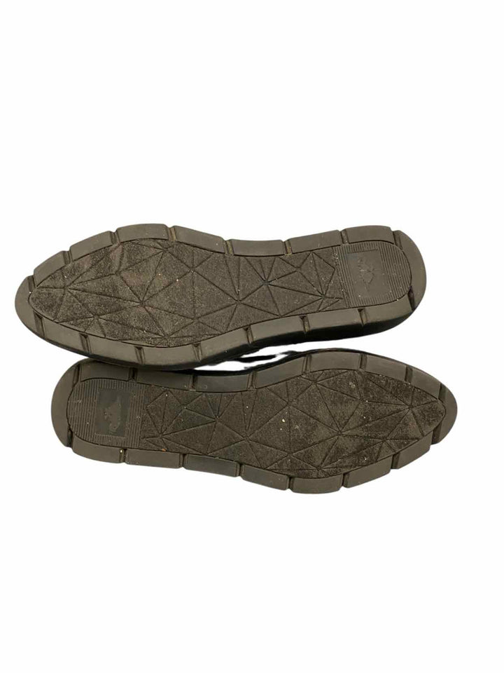 Rocket Dog Shoe Size 6 Gray Sneakers