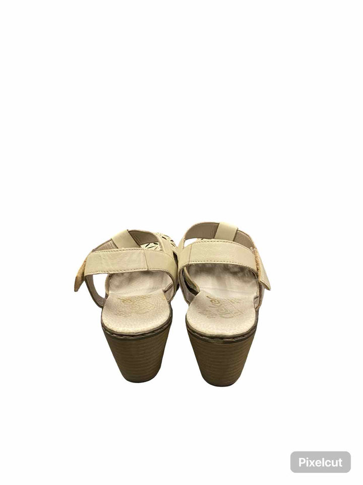 Rieker Shoe Size 39 Cream Leather Heels