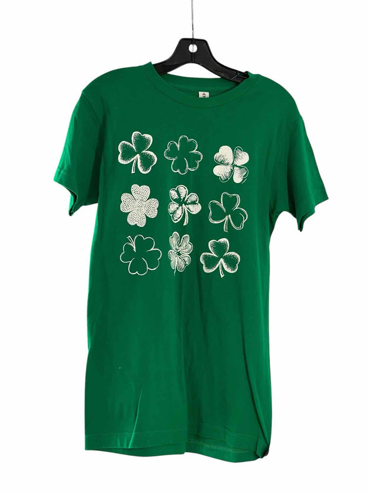 Size M Green St. Patricks Day T-shirt