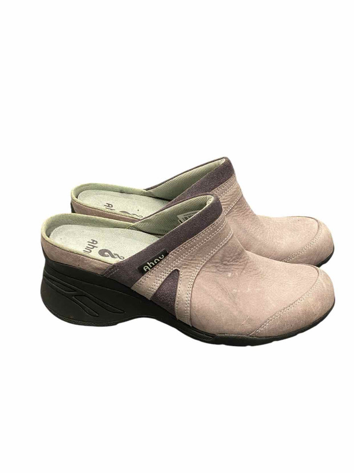 Ahnu Shoe Size 8 Gray Leather Clogs