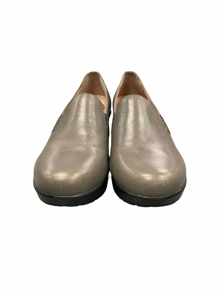 Dansko Shoe Size 41 Gray Leather Loafers