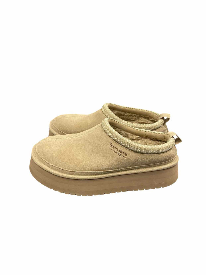 Koolaburra By UGG Shoe Size 9 Beige Slippers