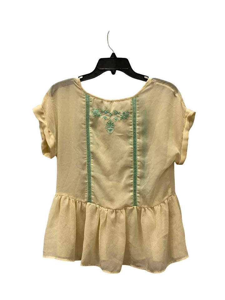 BKE Size S Cream Embroidered Short Sleeve Shirts