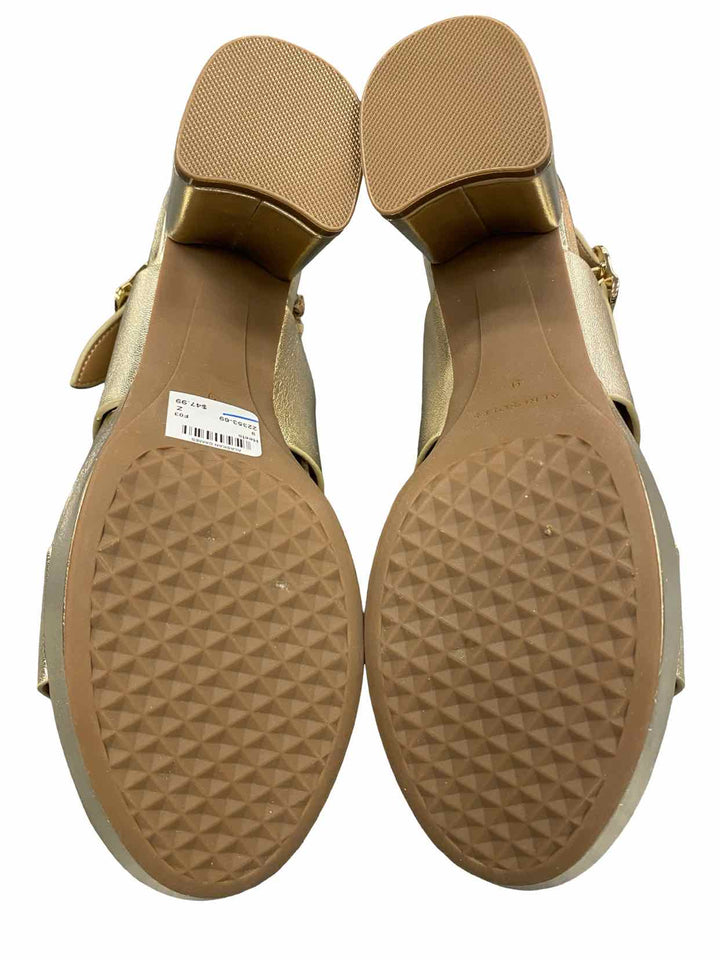 Aerosoles Shoe Size 9 Gold Leather Wedge Camera Heels