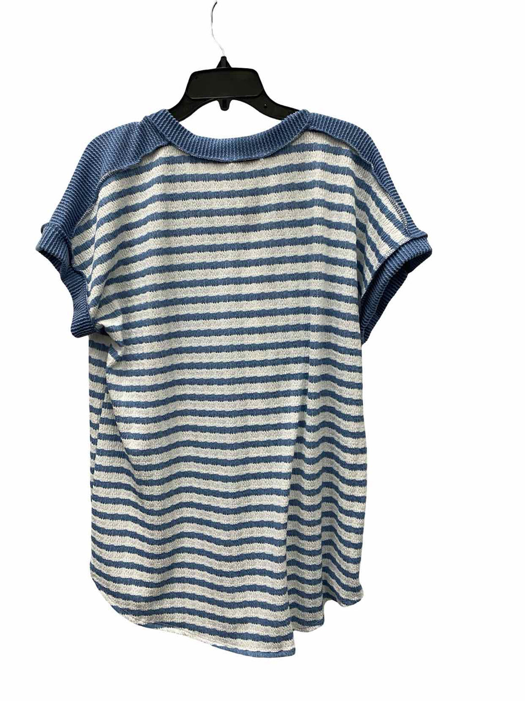 Heimish USA Size 1X Blue White Striped Short Sleeve Shirts