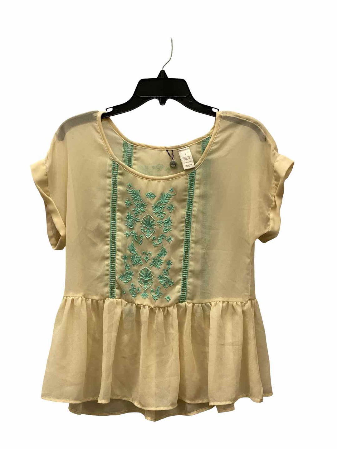 BKE Size S Cream Embroidered Short Sleeve Shirts