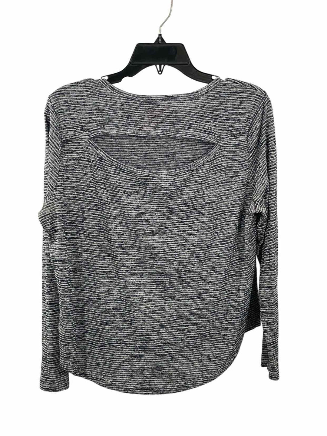 Athleta Size S Grey Long Sleeve Shirts