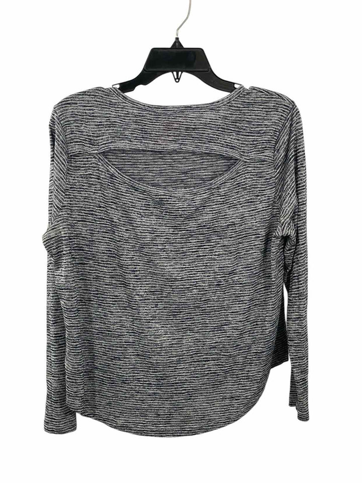 Athleta Size S Grey Long Sleeve Shirts