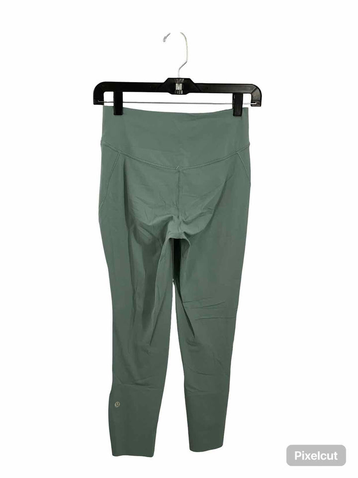 Lululemon Size 6 Green Athletic Pants