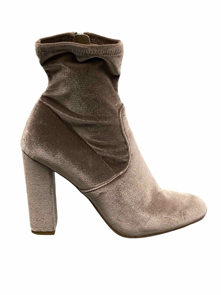 Steve Madden Shoe Size 10 Silver Plum Heel Boots(Ankle)