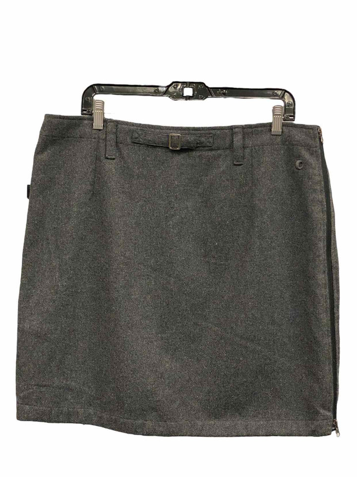 SKHOOP Size XL Gray Skirt