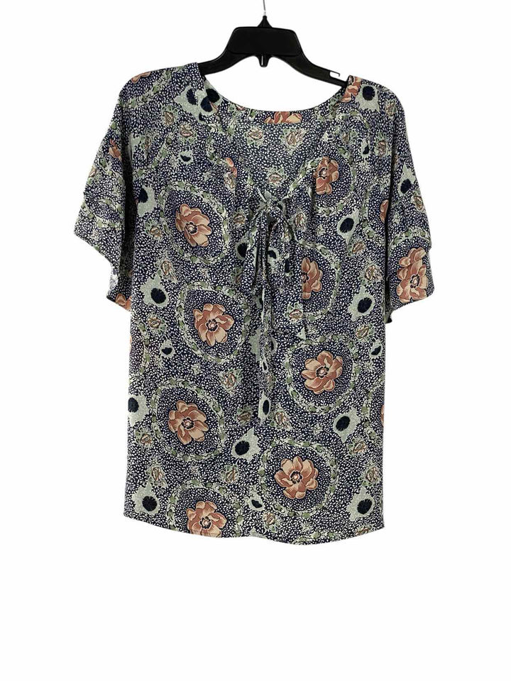 Loft Size M Blue Floral Short Sleeve Shirts