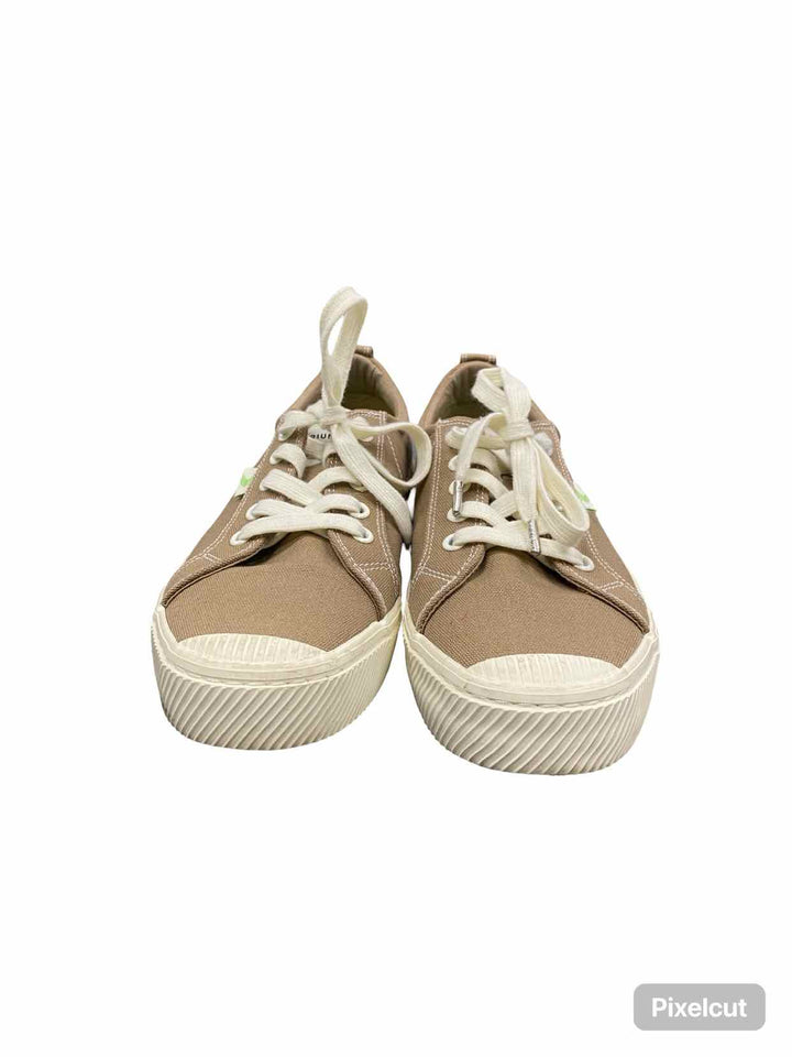 Cariuma Shoe Size 9 Brown Canvas OCA Low Sneakers