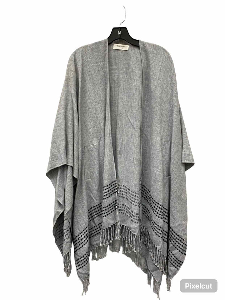 Mersea Size One Size Grey Long Sleeve Shirts