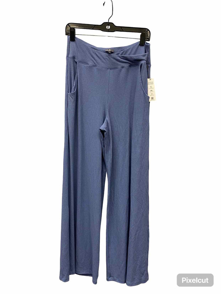 Fleur Bleue Size M Blue NWT Athletic Pants