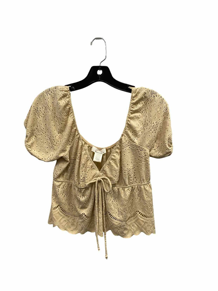 Urban Romantics Size M Beige Short Sleeve Shirts